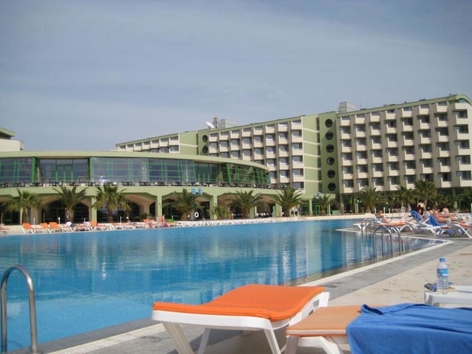 Pool VONRESORT Golden Coast