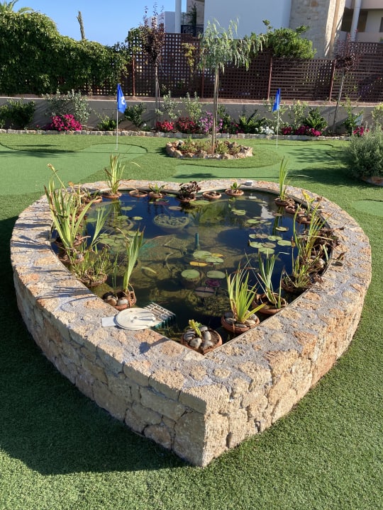 Gartenanlage Anissa Beach & Village