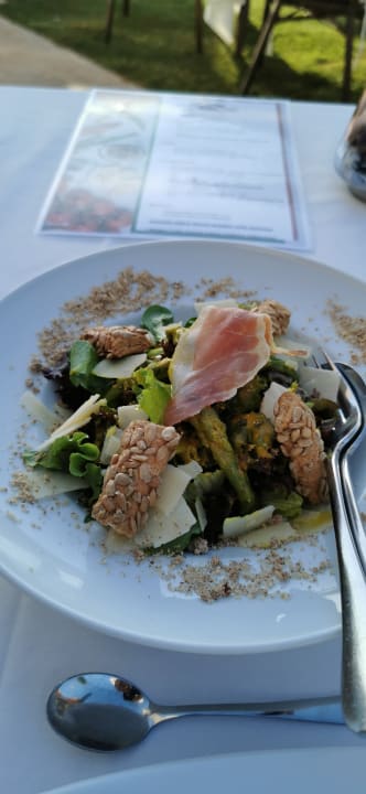 Gastro Anissa Beach & Village