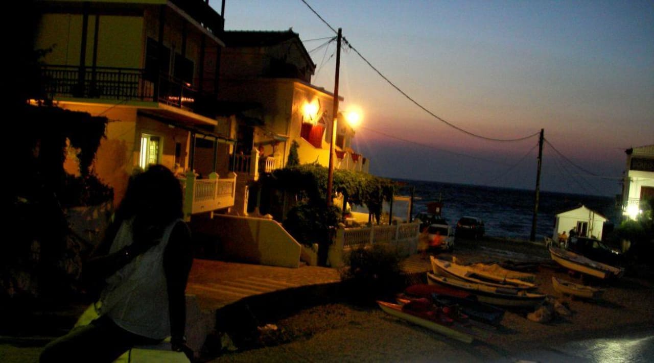 Kokkari bei Nacht Hotel Galini