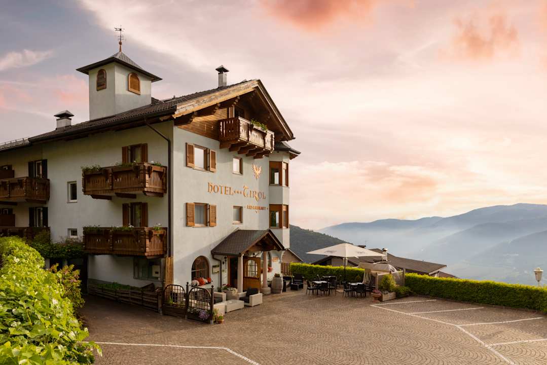 Außenansicht Hotel Tirol Natural Idyll
