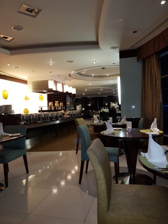 Gastro Rose Rayhaan by Rotana