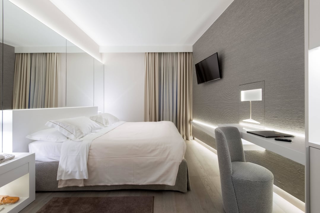 Zimmer auf Anfrage Lugano Dante Center Swiss Quality Hotel