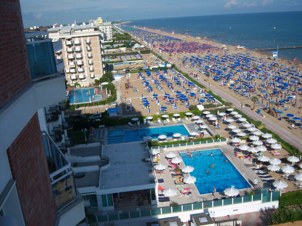 Zimmerausblick nach links Hotel Caravelle & MiniCaravelle