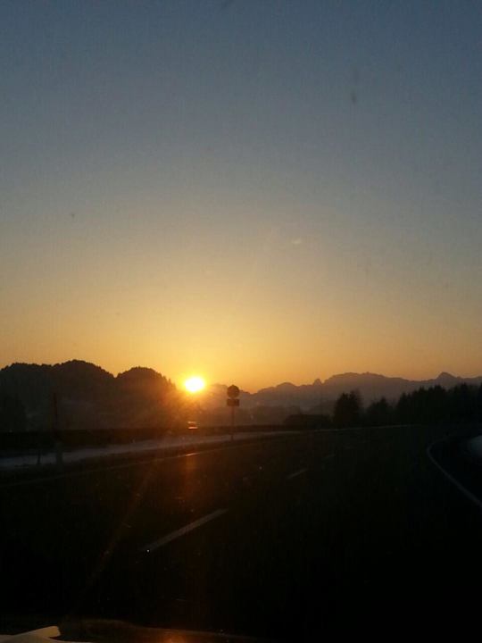 Sonnenaufgang  Landhaus Grub