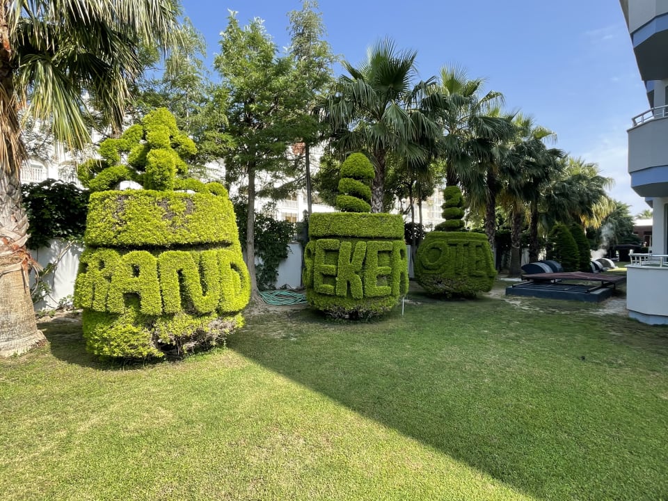 Garten Grand Seker Hotel
