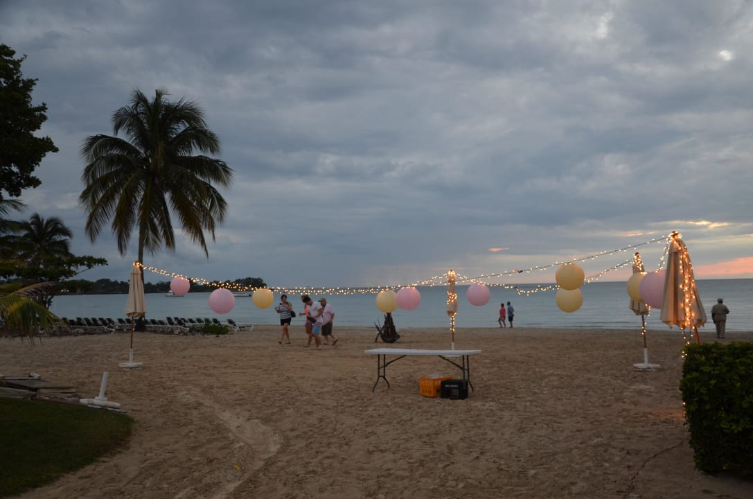 Schöner Hotelstrand Hotel Riu Palace Tropical Bay
