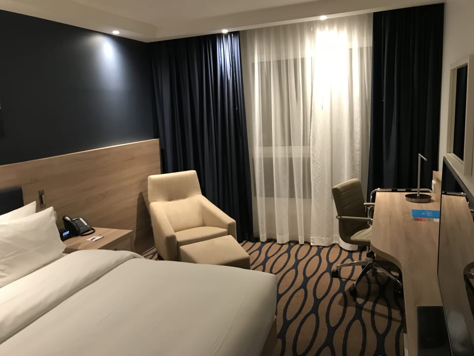 Zimmer Hampton By Hilton Frankfurt Airport