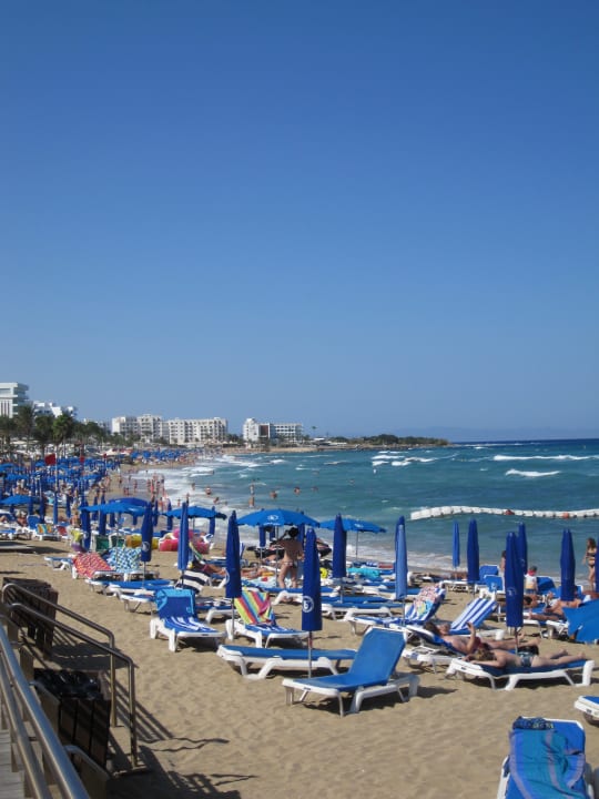Strand Hotel Sunrise Beach