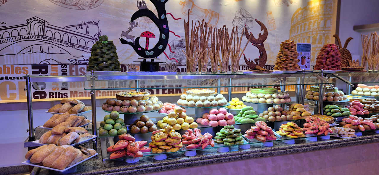 Gastro Three Corners Sea Beach Resort