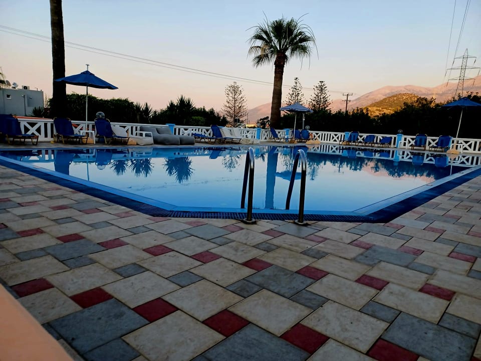 Pool Hotel Corina & Paloma Garden