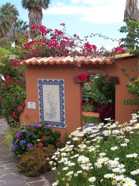 Weg zum Pool Hotel Quinta Splendida Wellness & Botanical Garden