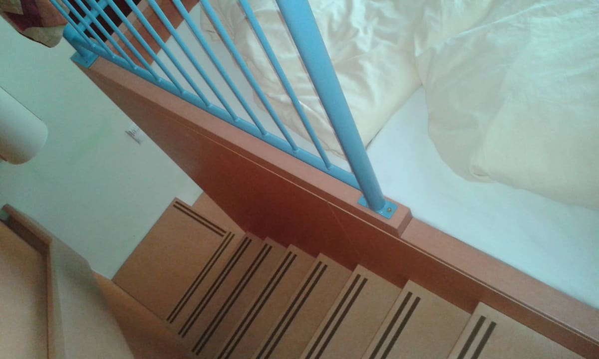 Treppe zu den Kinderbetten JUFA Familienresort Kempten