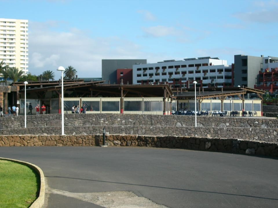 Blick aufs Poolrestaurant Hotel Riu Buenavista