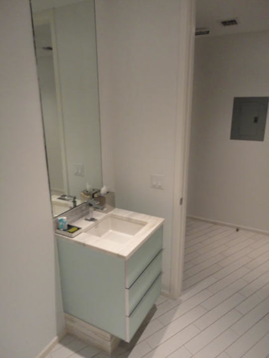 Suite 1111 W South Beach