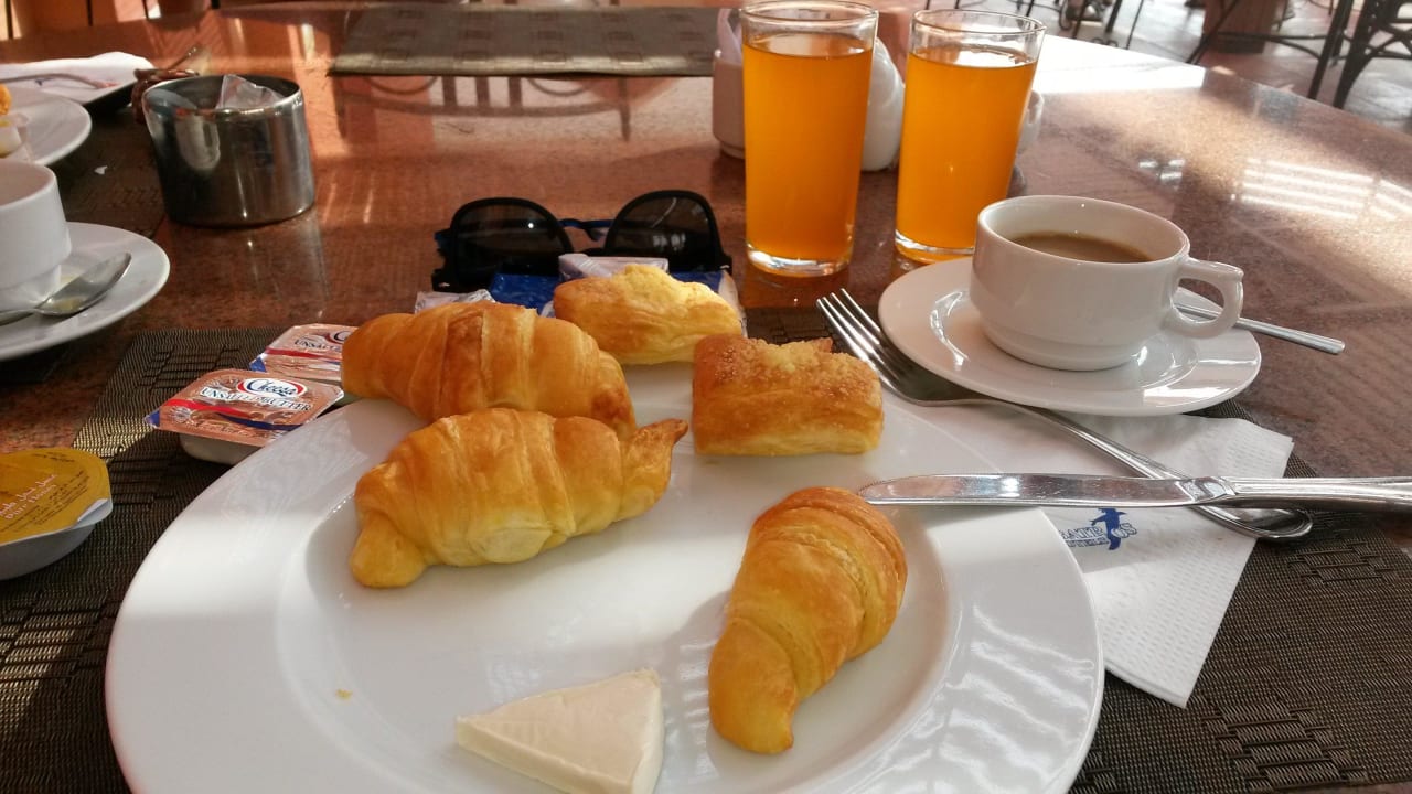 Lecker Frühstück Pickalbatros Alf Leila Wa Leila Resort - Neverland Hurghada