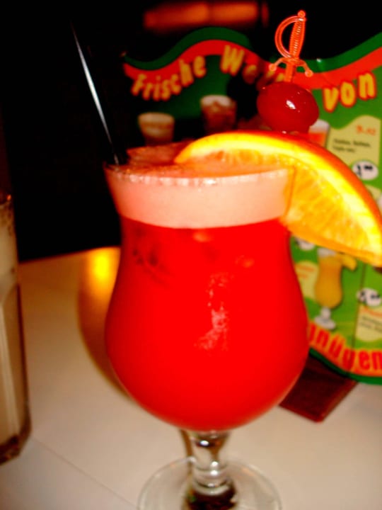 Günstiger cocktail und sehr lecker an der lobbybar Bella Vista Beach Club