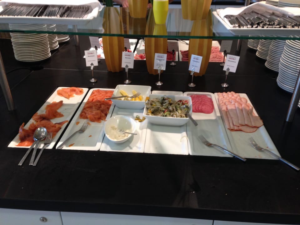 Frühstücksbuffet Vienna House by Wyndham Andel's Berlin