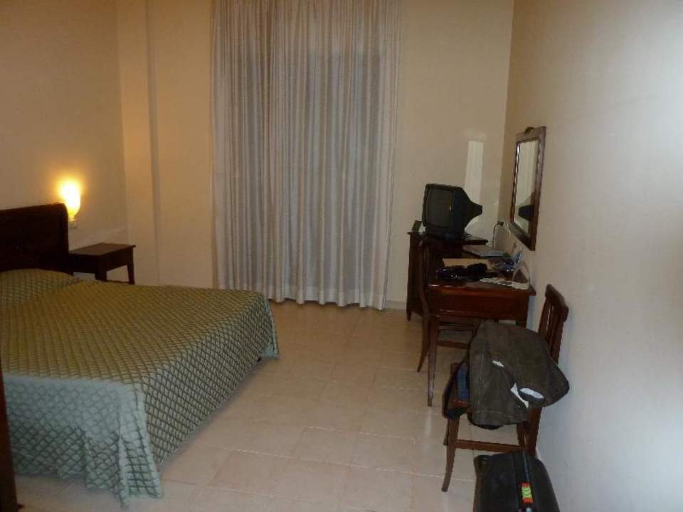 Sparsam eingerichtet Hotel Park Siracusa Sicily