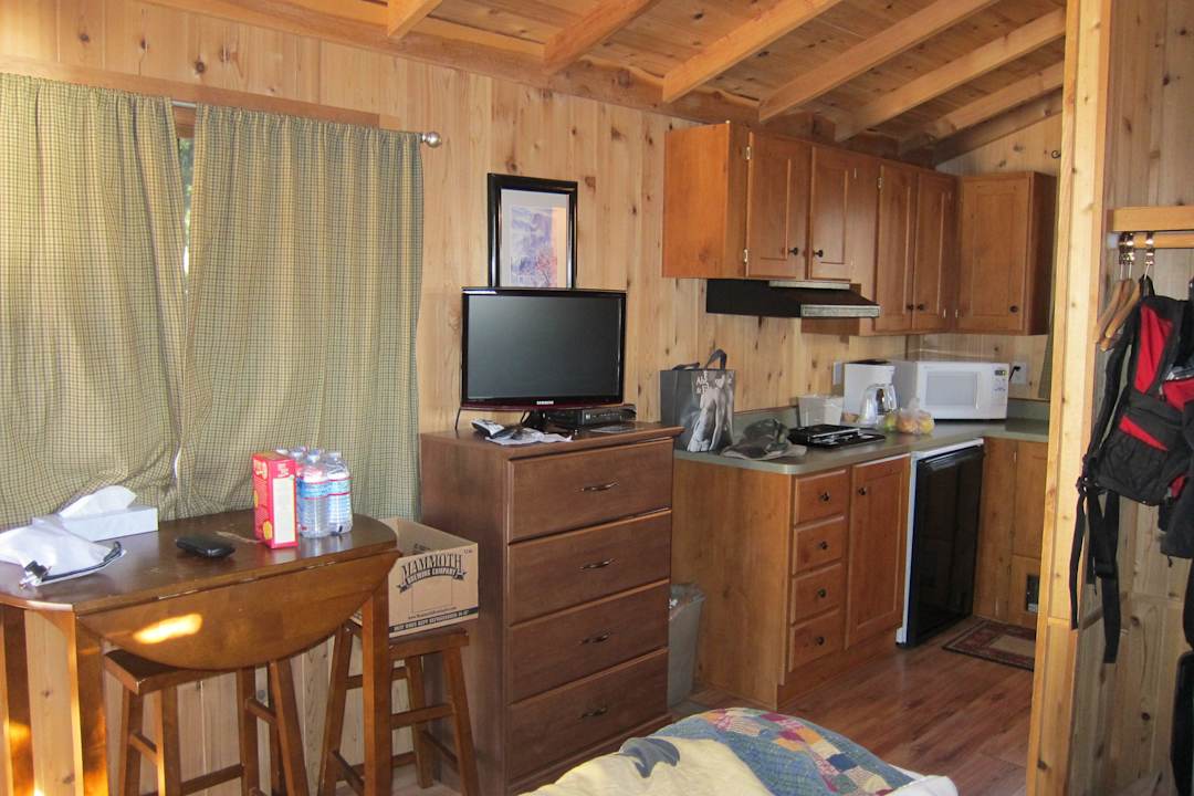 TV & Küche Hotel Lake View Lodge