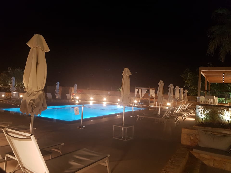 Pool Anissa Beach & Village