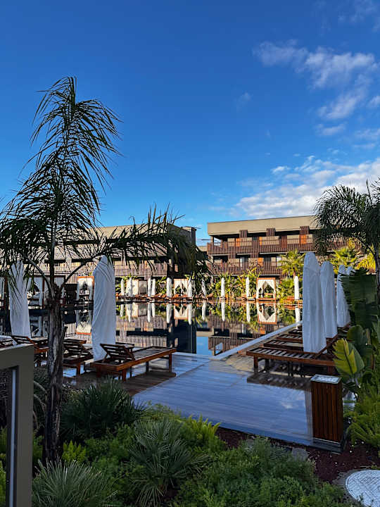 Pool Jacaranda Luxury Resort