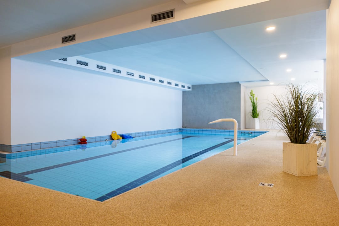 Pool Flair Hotel Hubertus