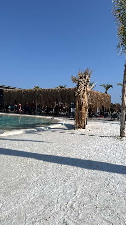 Pool Lago Hotel