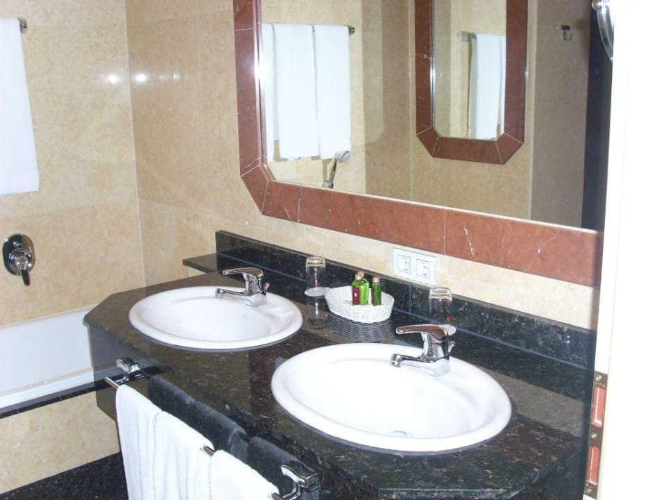 Bad Häcker's Grand Hotel