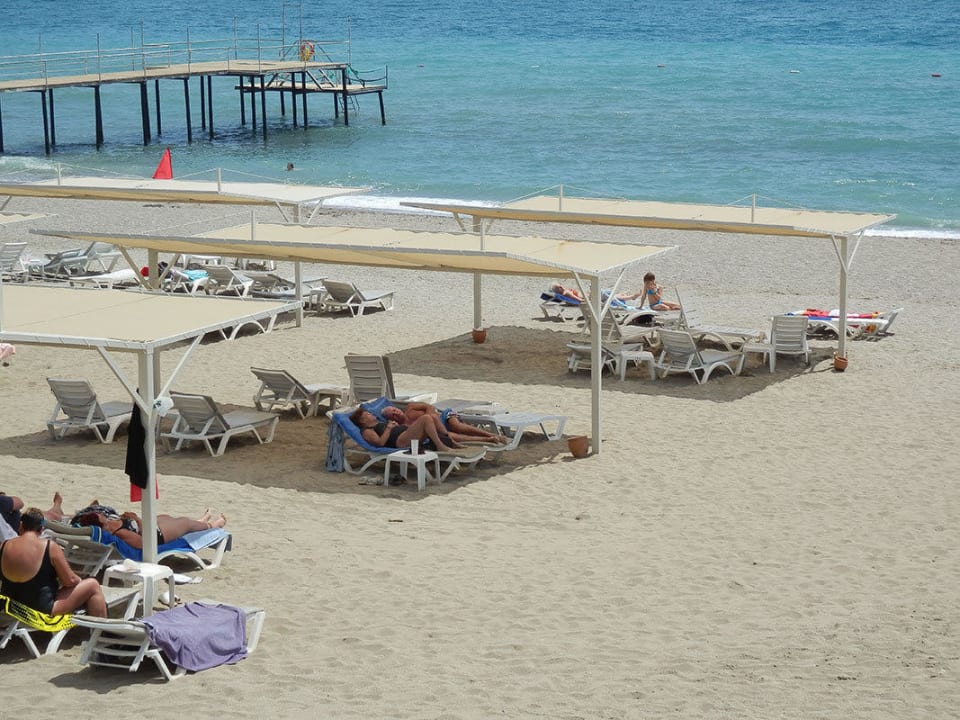 Strand Club Turtas Beach Hotel