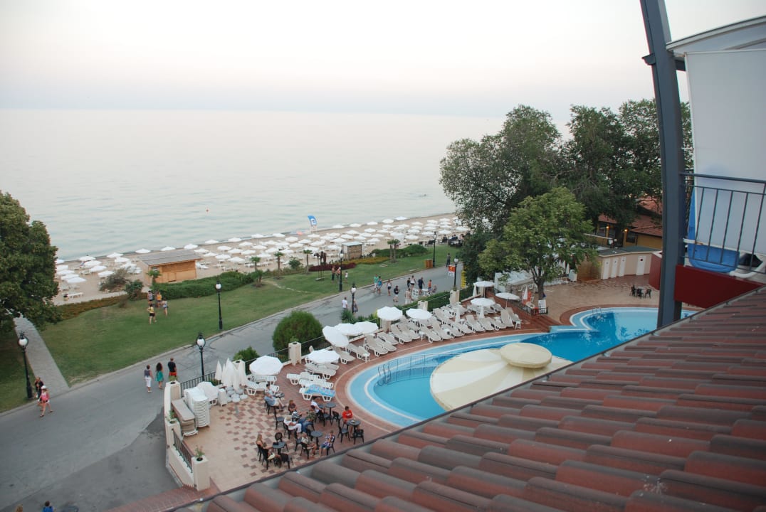 Hotelvorderseite vom obersten Stock GRIFID Vistamar