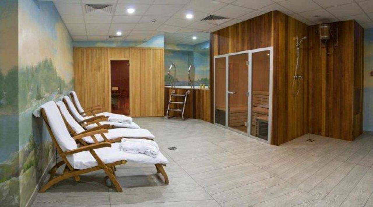 Relax zone SunFlower Park Hotel