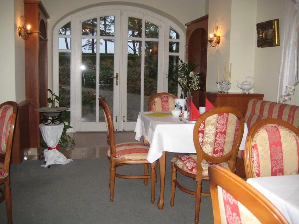 Blick in den Frühstücksraum des Hotels Hotel Imperial Binz