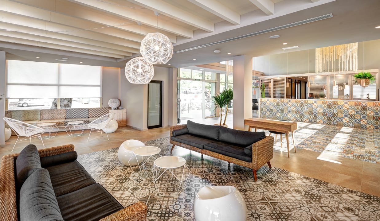 Lobby Protur Floriana Resort Aparthotel