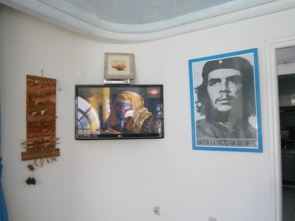 Deko und TV Hotel Dar Salem