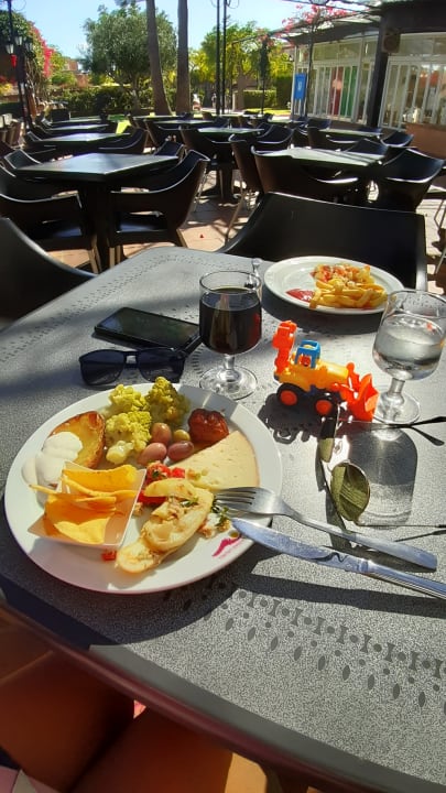 Gastro Aparthotel Ciudad Laurel