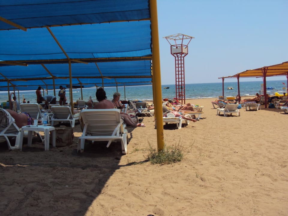 Der schöne Sandstrand Hotel Orfeus Park