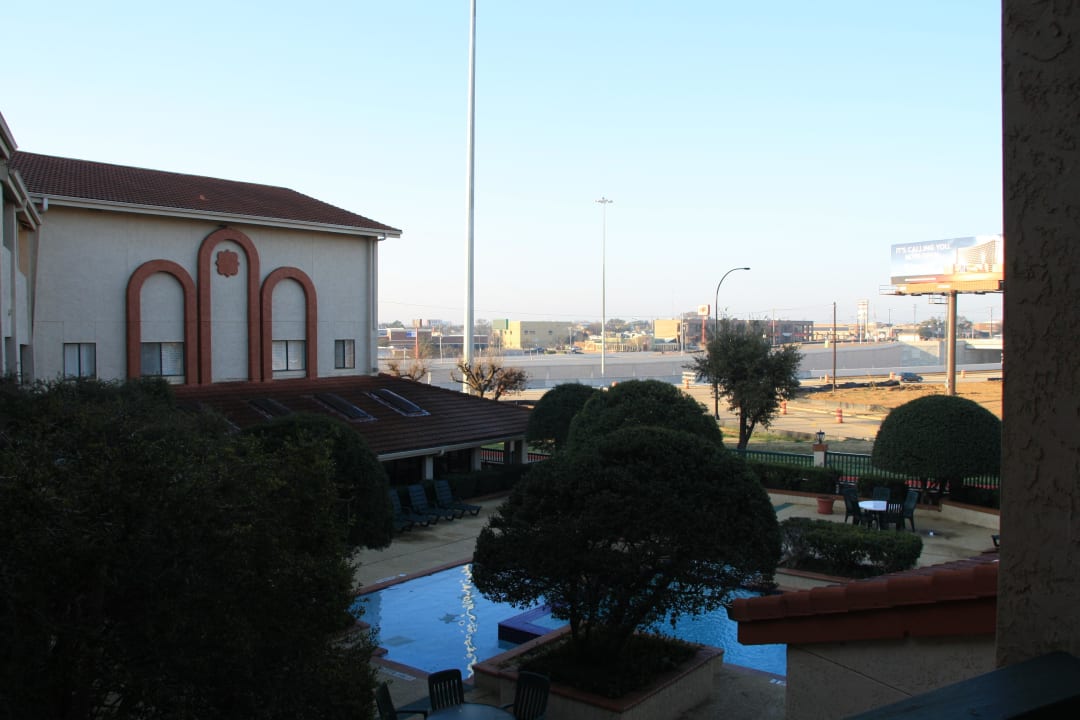 Poolanlage Econo Lodge Inn & Suites Six Flags