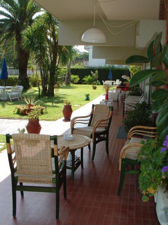 Portico Hotel Marina