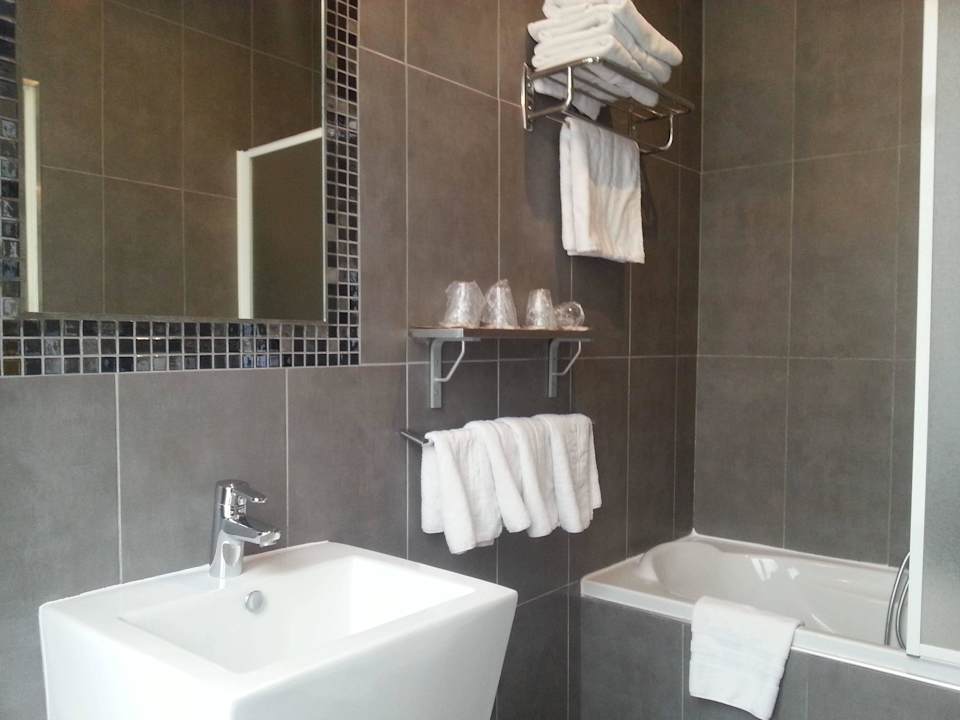 Bathroom Hotel Helvetique