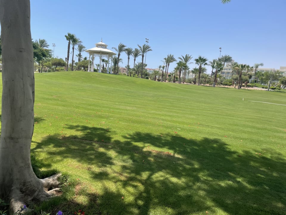 Gartenanlage Steigenberger ALDAU Beach Hotel