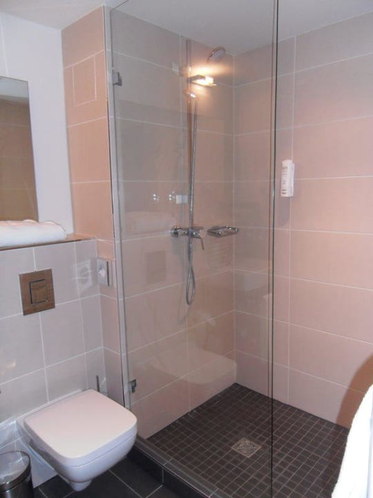 Badezimmer 331 INNSiDE by Meliá Berlin Mitte