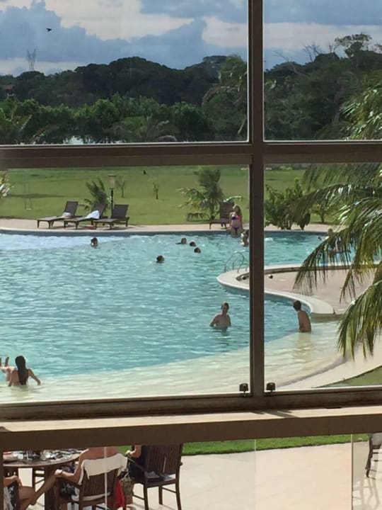 Pool in Sun Hotel, relaxing in Santa Cruz Sierra Sun Hotel