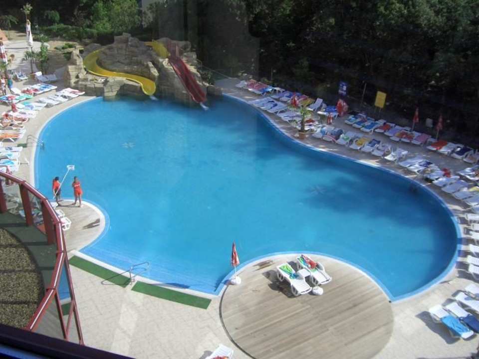 Pool Helios Spa
