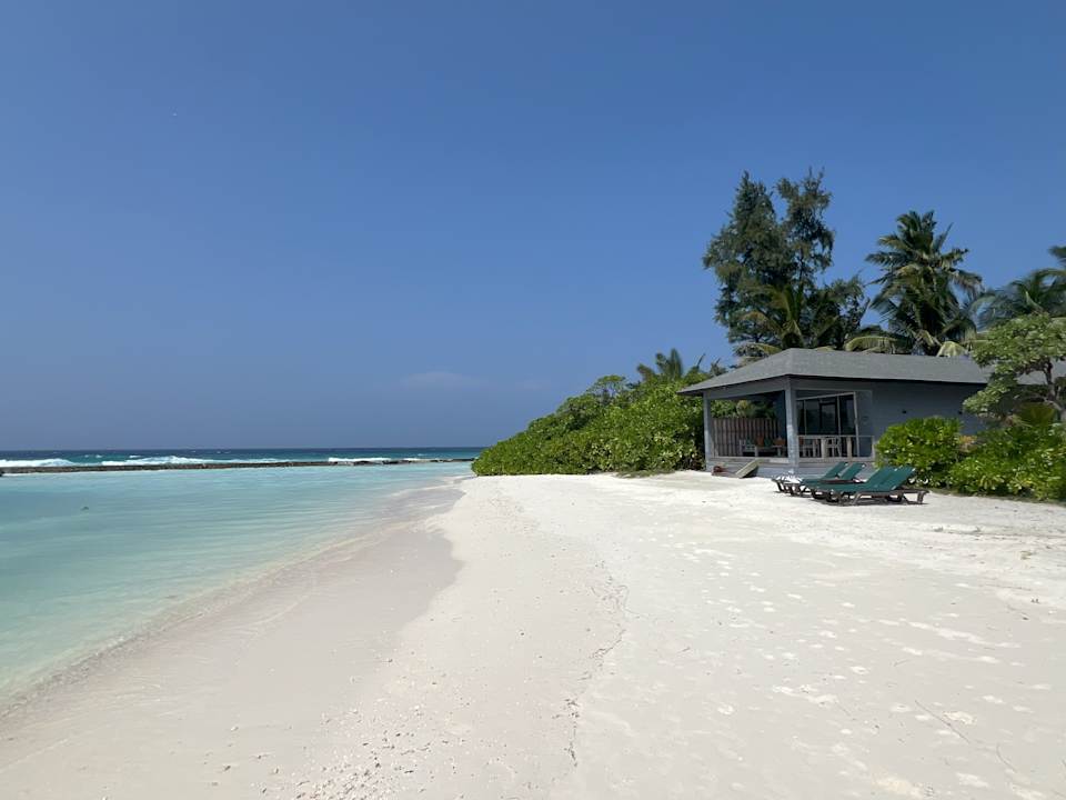 Strand Kuredu Island Resort & Spa
