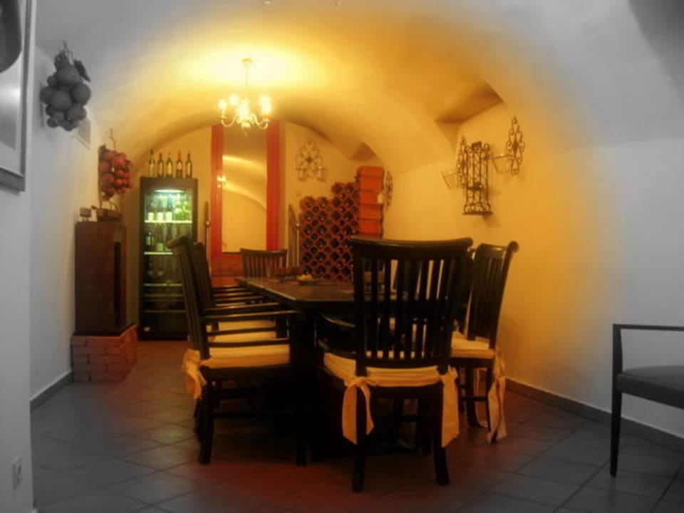 Weinkeller Kunsthotel Fuchspalast