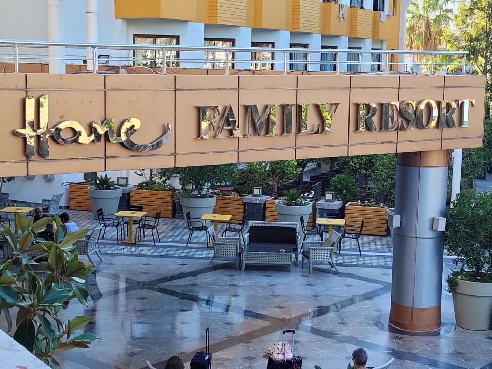 Lobby Hane Family Resort