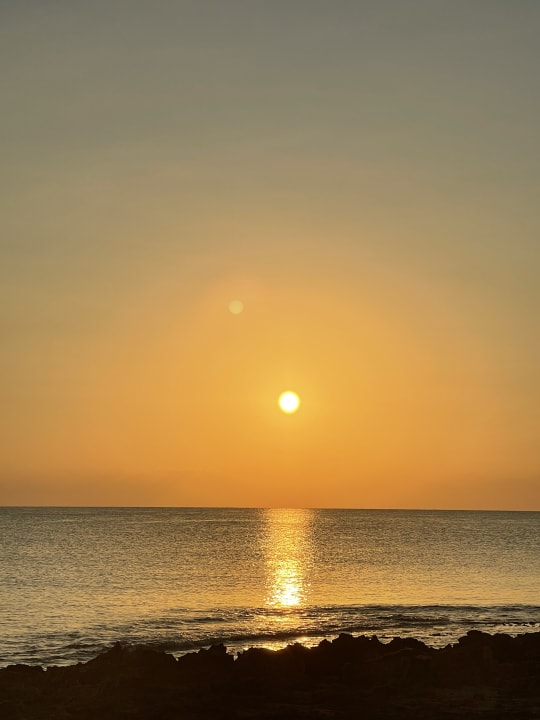 Strand Crystal Springs Beach Hotel