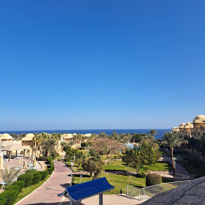 Gartenanlage Serenity Alpha Beach