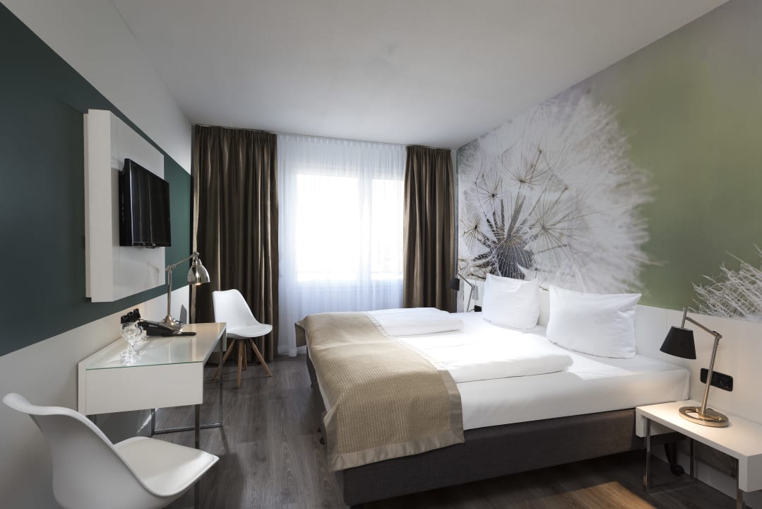 Zimmer Hotel Days Inn Dessau